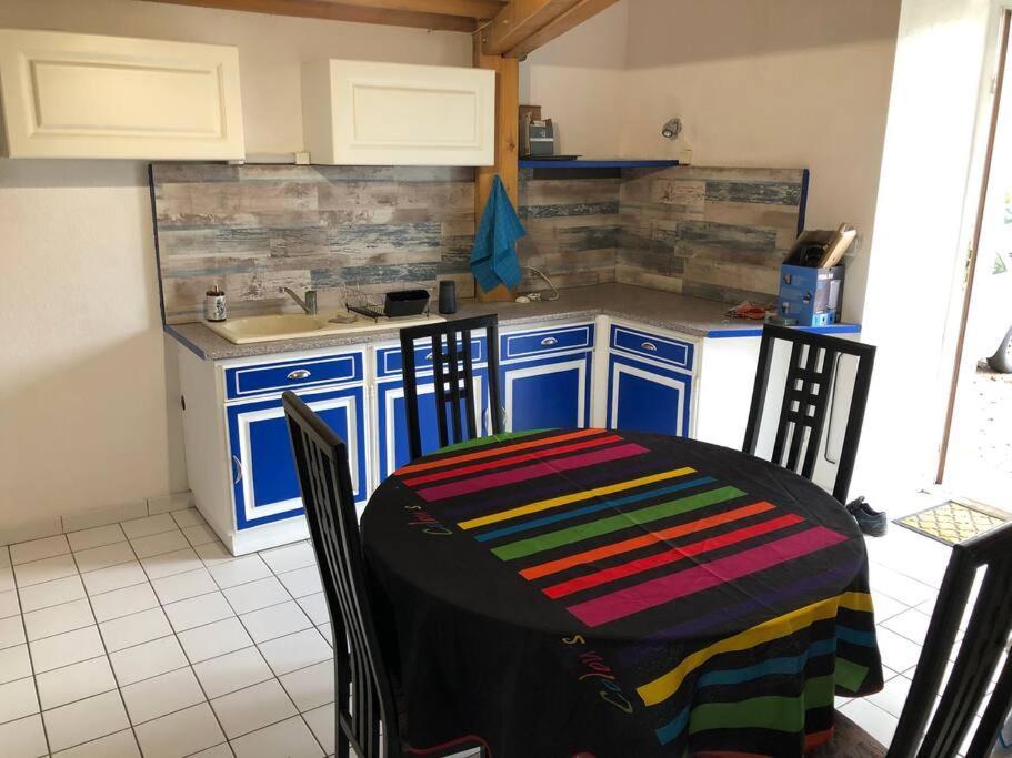 Appartement Rdc Dans Jolie Parc Arbore Beure Exterior foto