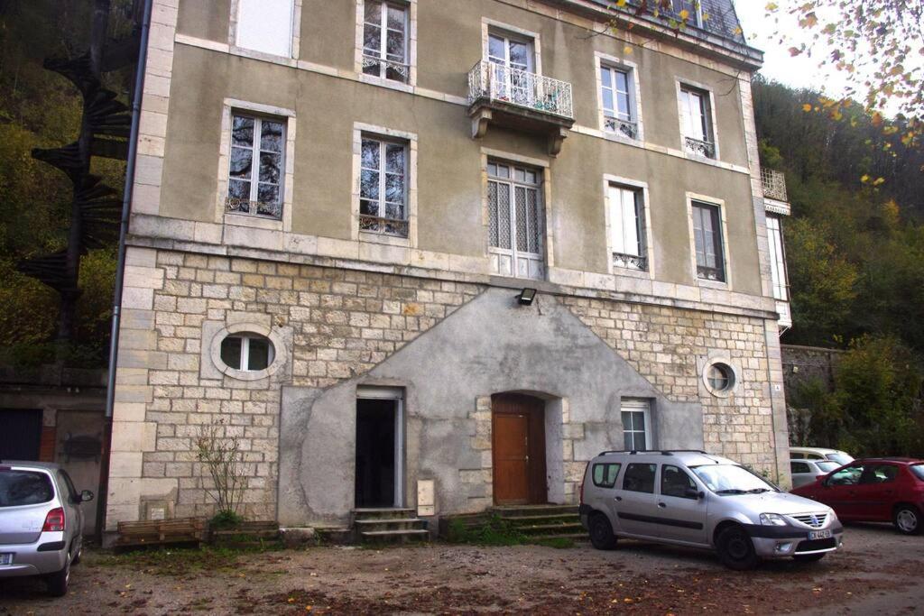 Appartement Rdc Dans Jolie Parc Arbore Beure Exterior foto